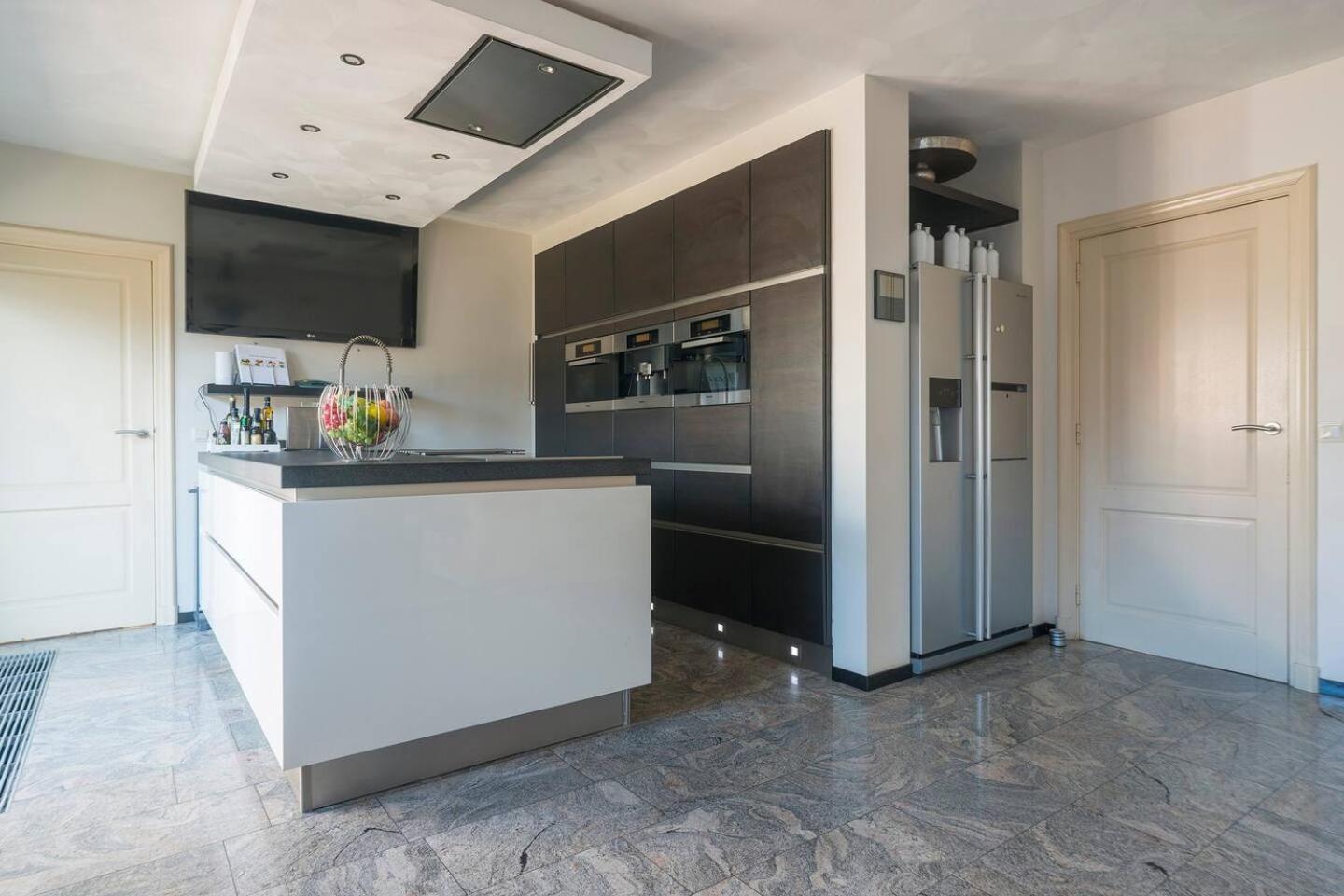 Xxl House With Free Parking & 3 Bedrooms Тилбург Экстерьер фото