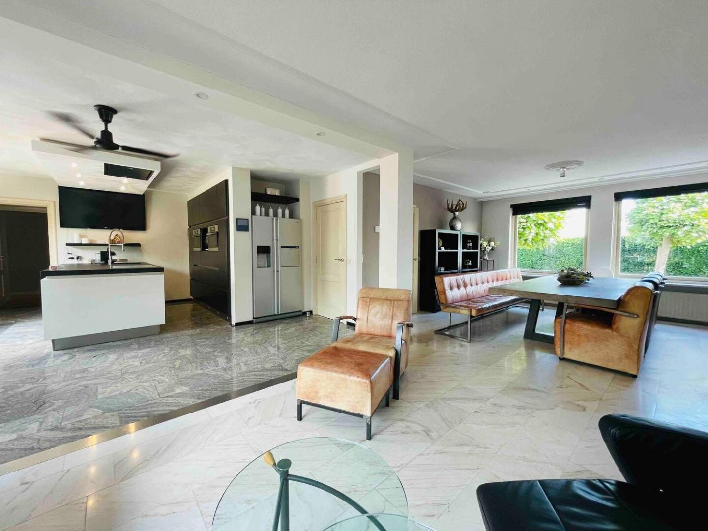 Xxl House With Free Parking & 3 Bedrooms Тилбург Экстерьер фото