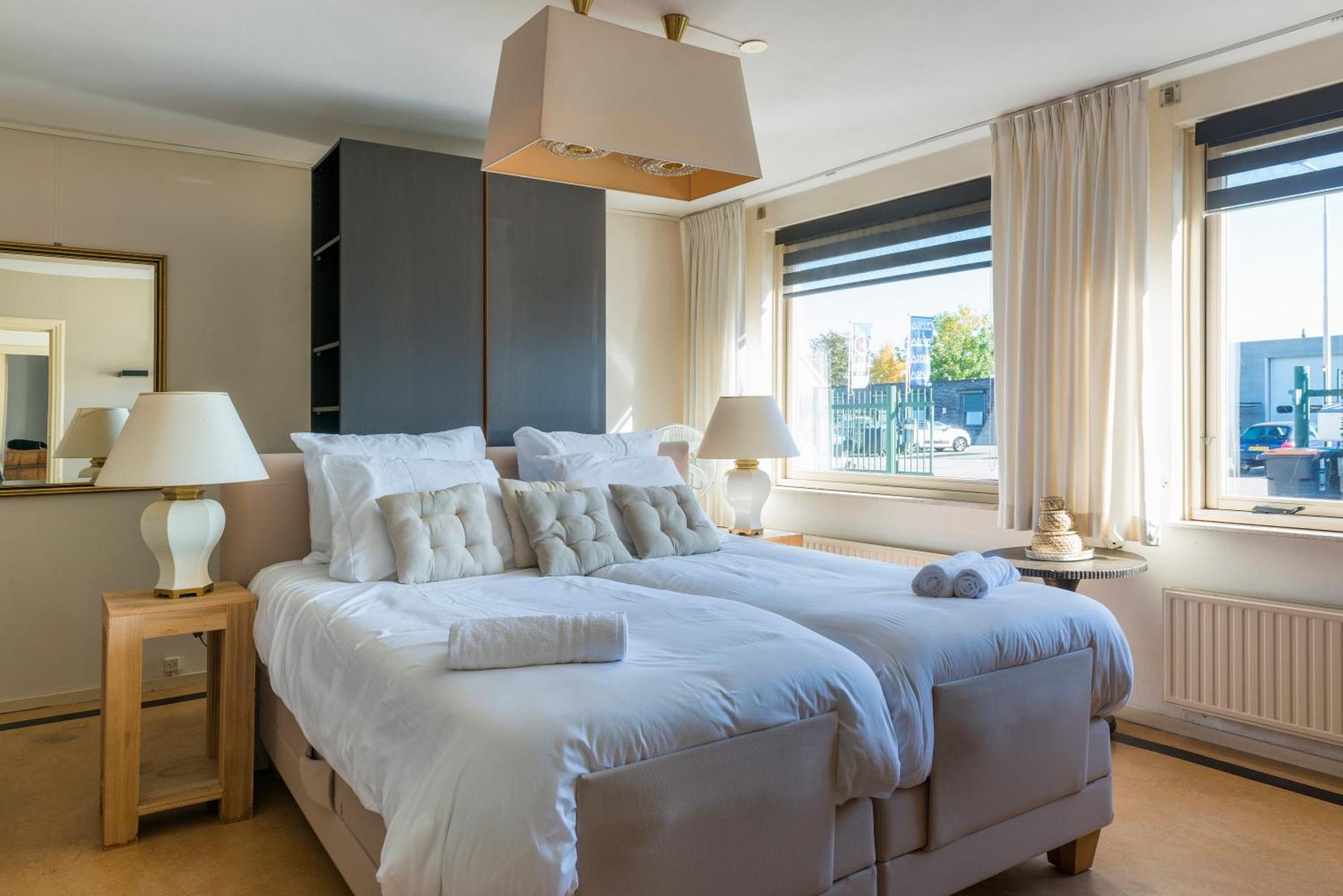Xxl House With Free Parking & 3 Bedrooms Тилбург Экстерьер фото